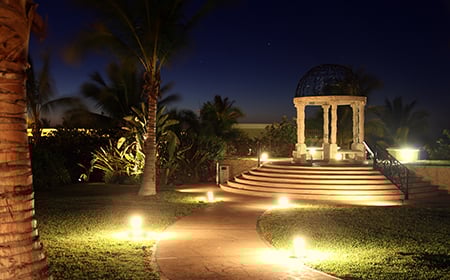 Commercial Landscape Lighting Terracast Sterracast S Commercial Landscape At Night